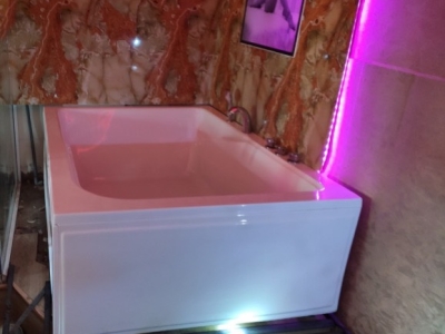 Bồn Tắm Giá Rẻ Đà Nẵng